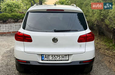 Позашляховик / Кросовер Volkswagen Tiguan 2013 в 