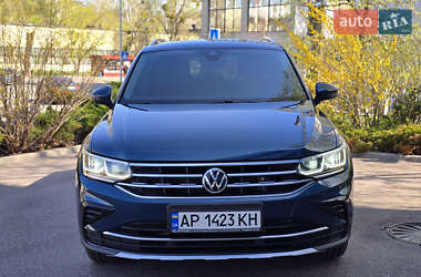 Внедорожник / Кроссовер Volkswagen Tiguan 2021 в 