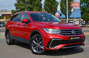 Позашляховик / Кросовер Volkswagen Tiguan 2022 в Києві