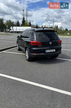 Внедорожник / Кроссовер Volkswagen Tiguan 2016 в 
