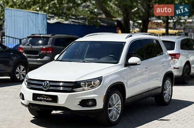 Внедорожник / Кроссовер Volkswagen Tiguan 2013 в 