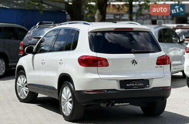Внедорожник / Кроссовер Volkswagen Tiguan 2013 в 