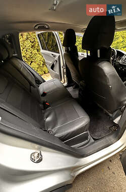 Внедорожник / Кроссовер Volkswagen Tiguan 2012 в 