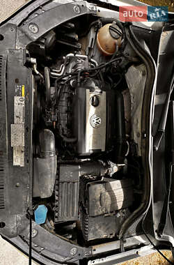 Внедорожник / Кроссовер Volkswagen Tiguan 2012 в 