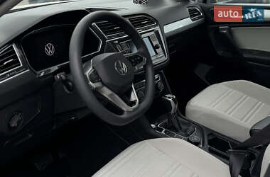 Внедорожник / Кроссовер Volkswagen Tiguan 2022 в 