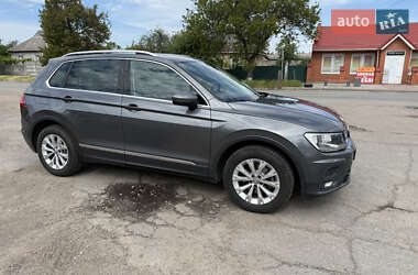 Внедорожник / Кроссовер Volkswagen Tiguan 2018 в 