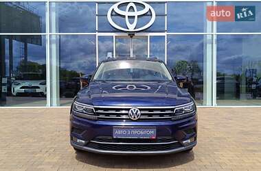 Позашляховик / Кросовер Volkswagen Tiguan 2017 в 