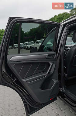 Внедорожник / Кроссовер Volkswagen Tiguan 2020 в 