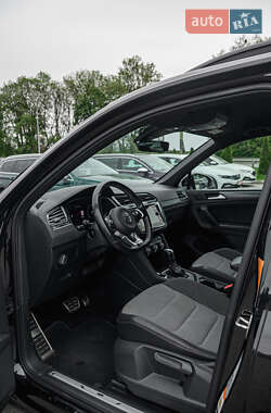 Внедорожник / Кроссовер Volkswagen Tiguan 2020 в 