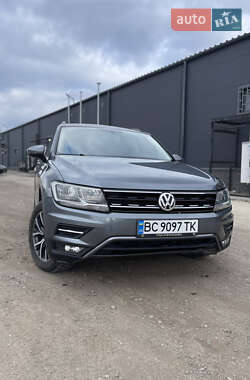 Внедорожник / Кроссовер Volkswagen Tiguan 2019 в Львове