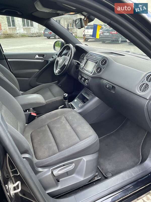 Внедорожник / Кроссовер Volkswagen Tiguan 2015 в Дрогобыче