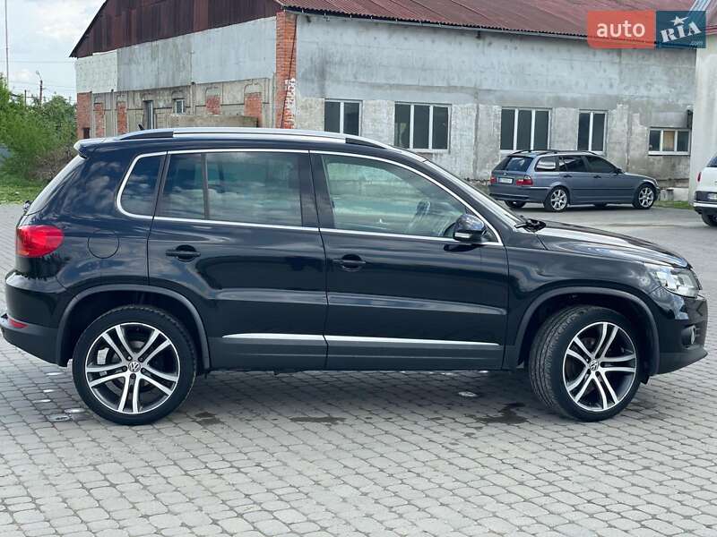 Внедорожник / Кроссовер Volkswagen Tiguan 2015 в Дрогобыче