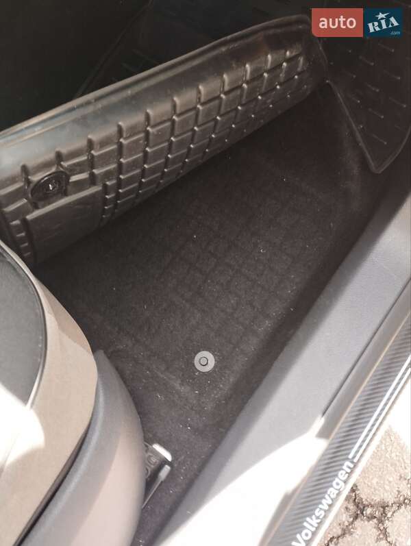 Позашляховик / Кросовер Volkswagen Tiguan 2011 в Тячеві