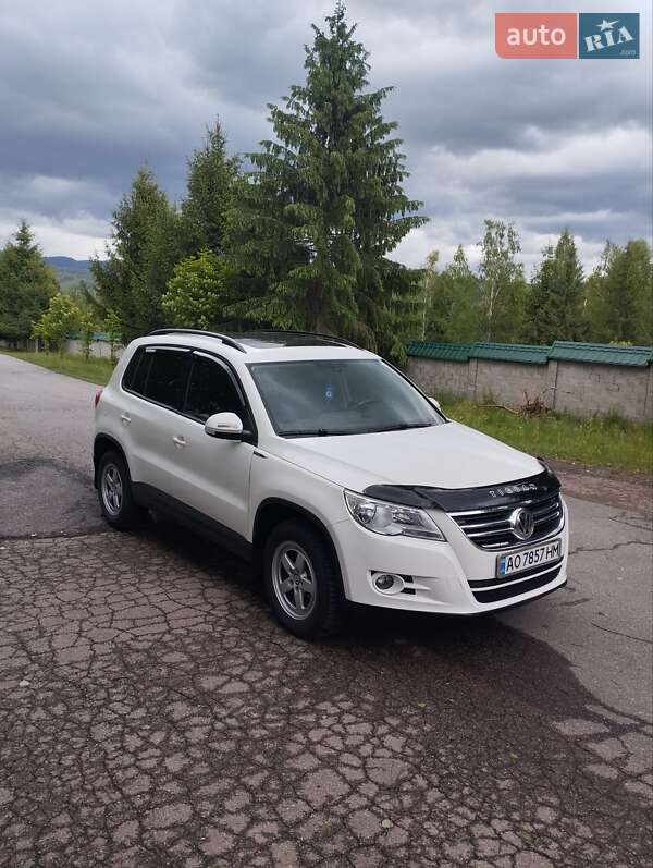 Volkswagen Tiguan 2011