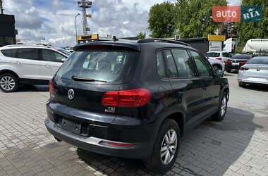 Внедорожник / Кроссовер Volkswagen Tiguan 2016 в Львове