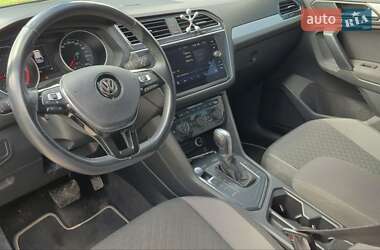 Позашляховик / Кросовер Volkswagen Tiguan 2018 в 