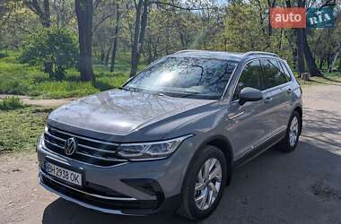 Внедорожник / Кроссовер Volkswagen Tiguan 2021 в Одессе