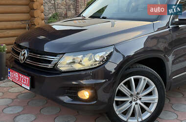 Позашляховик / Кросовер Volkswagen Tiguan 2016 в 