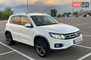 Позашляховик / Кросовер Volkswagen Tiguan 2015 в Києві