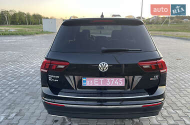 Внедорожник / Кроссовер Volkswagen Tiguan 2018 в 