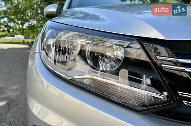 Внедорожник / Кроссовер Volkswagen Tiguan 2015 в 