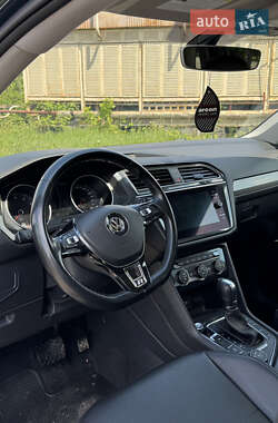 Позашляховик / Кросовер Volkswagen Tiguan 2017 в 