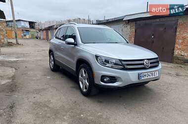 Внедорожник / Кроссовер Volkswagen Tiguan 2011 в Киеве