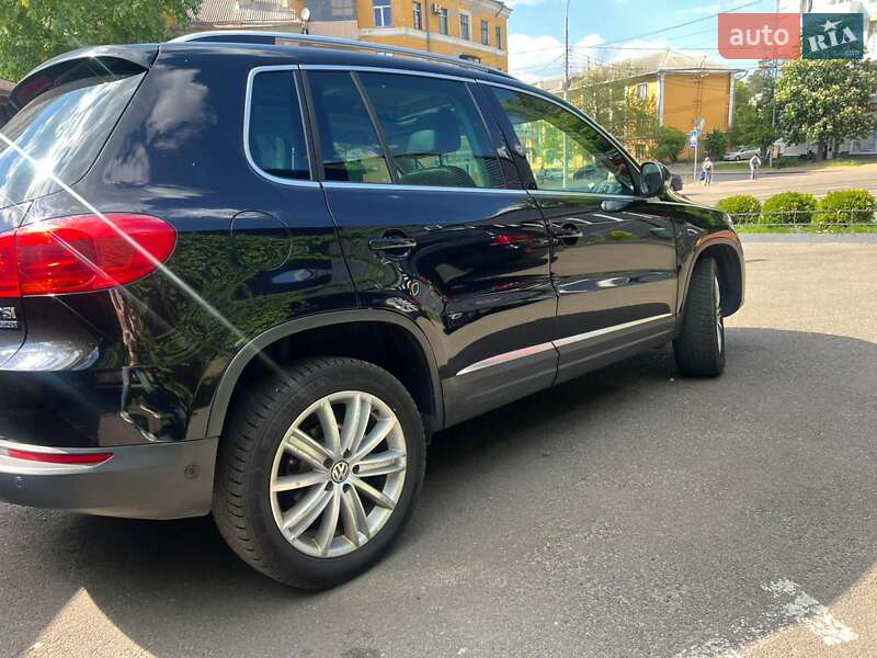 Внедорожник / Кроссовер Volkswagen Tiguan 2014 в Киеве