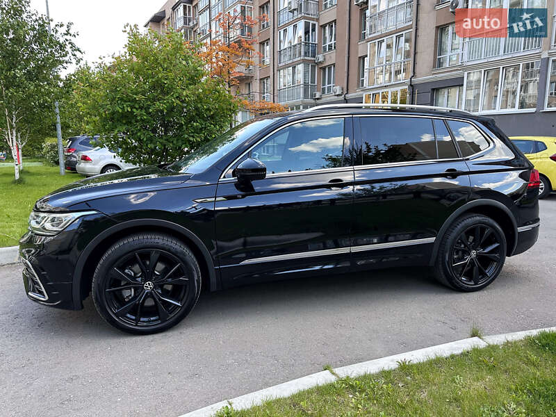 Позашляховик / Кросовер Volkswagen Tiguan 2023 в Києві