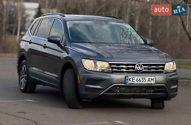 Позашляховик / Кросовер Volkswagen Tiguan 2019 в 