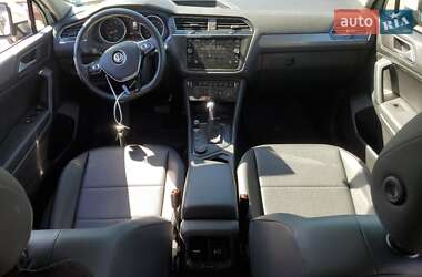 Внедорожник / Кроссовер Volkswagen Tiguan 2019 в 
