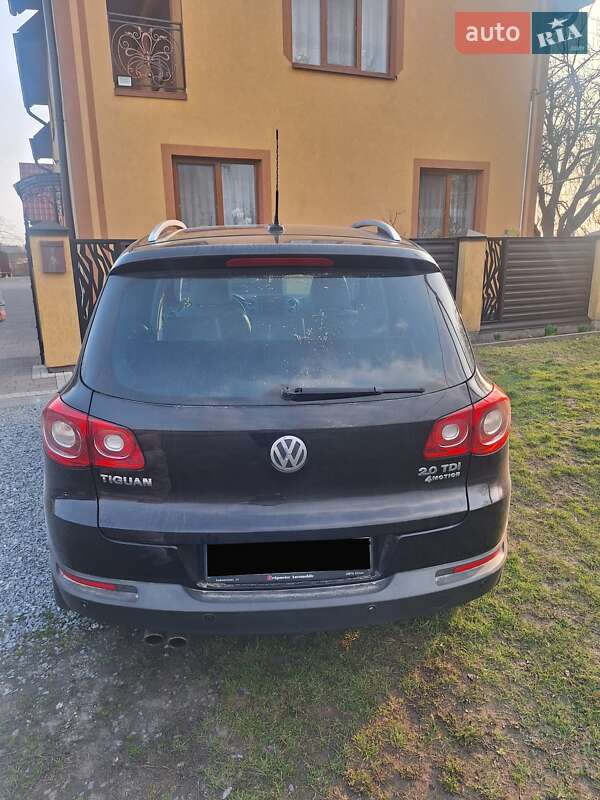 Внедорожник / Кроссовер Volkswagen Tiguan 2010 в Львове