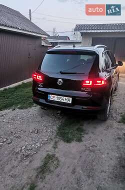 Внедорожник / Кроссовер Volkswagen Tiguan 2013 в 