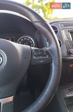 Позашляховик / Кросовер Volkswagen Tiguan 2017 в 
