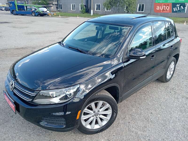 Внедорожник / Кроссовер Volkswagen Tiguan 2012 в 