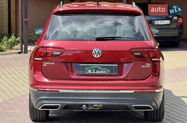 Внедорожник / Кроссовер Volkswagen Tiguan 2017 в 