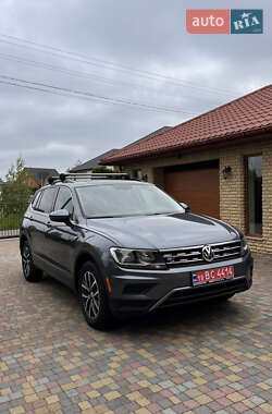 Внедорожник / Кроссовер Volkswagen Tiguan 2019 в Луцке