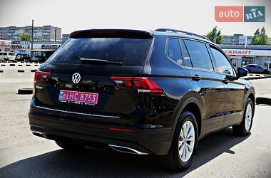 Позашляховик / Кросовер Volkswagen Tiguan 2019 в 