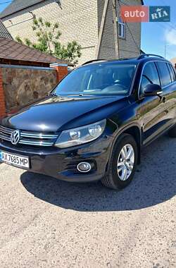 Внедорожник / Кроссовер Volkswagen Tiguan 2012 в Харькове