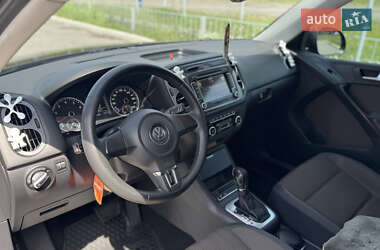Внедорожник / Кроссовер Volkswagen Tiguan 2011 в 