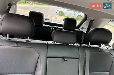 Внедорожник / Кроссовер Volkswagen Tiguan 2019 в 