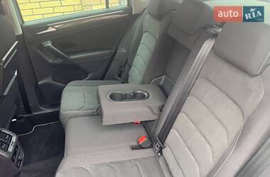 Позашляховик / Кросовер Volkswagen Tiguan 2020 в 