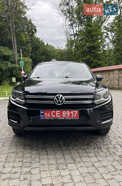 Внедорожник / Кроссовер Volkswagen Tiguan 2016 в 