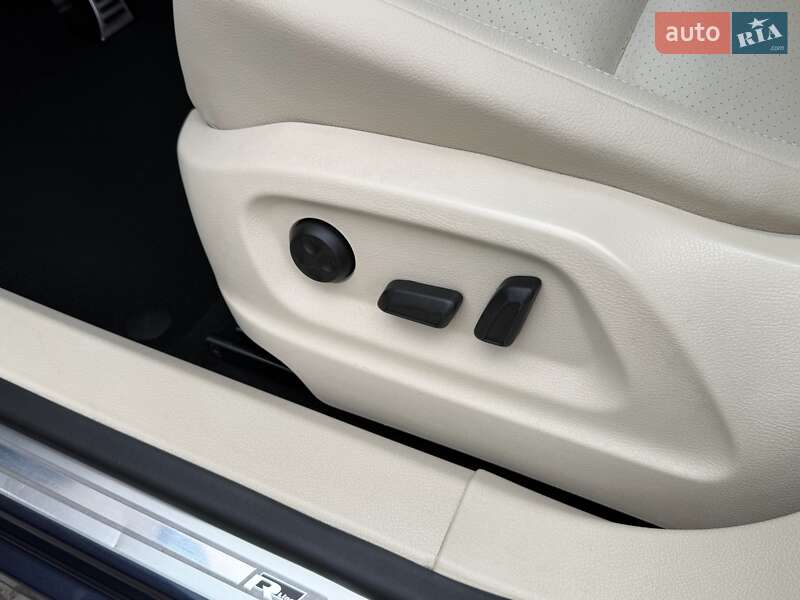 Позашляховик / Кросовер Volkswagen Tiguan 2016 в Луцьку