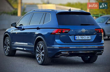 Внедорожник / Кроссовер Volkswagen Tiguan 2018 в 