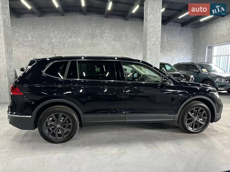 Внедорожник / Кроссовер Volkswagen Tiguan 2024 в Каменском