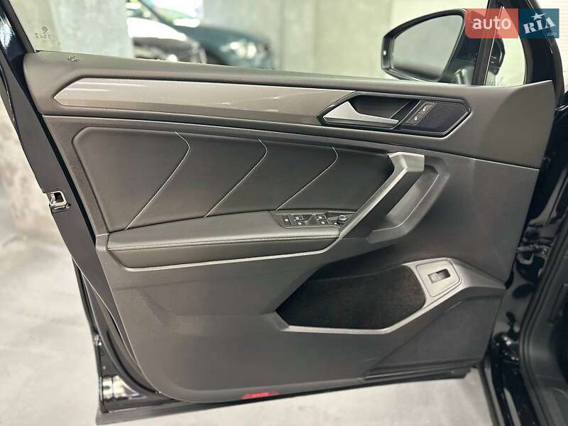 Внедорожник / Кроссовер Volkswagen Tiguan 2024 в Каменском