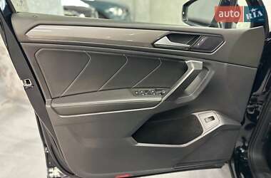 Внедорожник / Кроссовер Volkswagen Tiguan 2024 в 