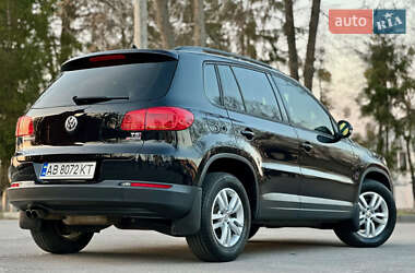 Внедорожник / Кроссовер Volkswagen Tiguan 2017 в 
