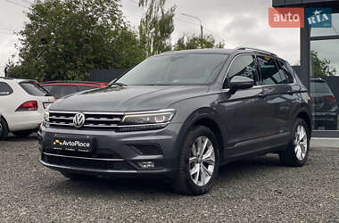 Внедорожник / Кроссовер Volkswagen Tiguan 2020 в 